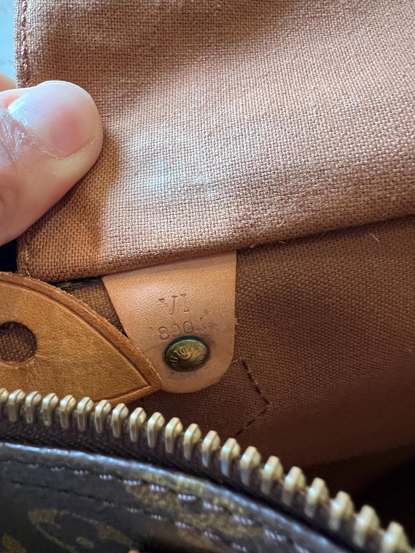 Vintage Louis Vuitton Speedy 30